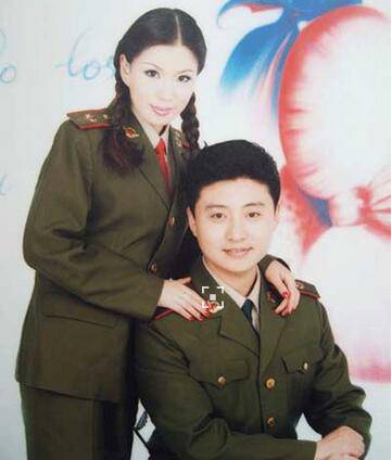 相聲演員周煒老婆高明婷個(gè)人資料及結(jié)婚照曝光