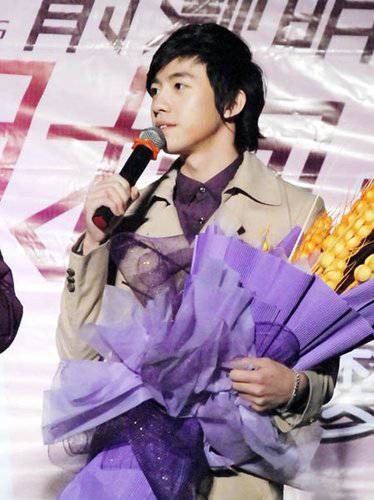 俞灝明個人資料 俞灝明燒傷前后對比