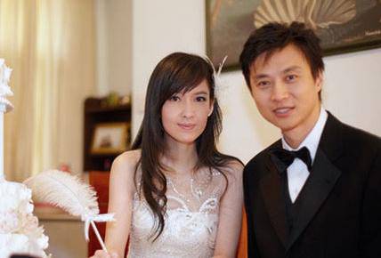 不老女神 周慧敏個人資料 周慧敏老公倪震夜店偷吃遭分房睡