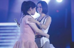 中國(guó)好聲音萱萱殘酷月光唱哭導(dǎo)師 遇音響故障淡定清唱贏得掌聲