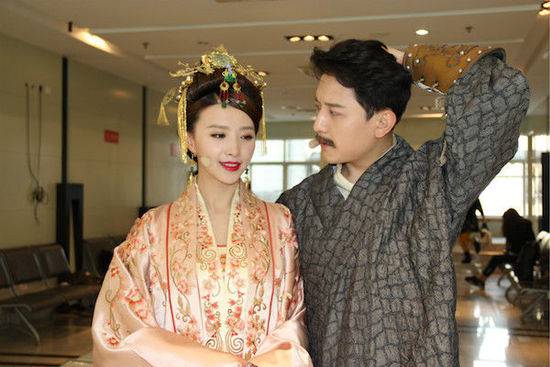 張楊果而個人資料 張楊果而和百克力上演 果仁巧克力之戀