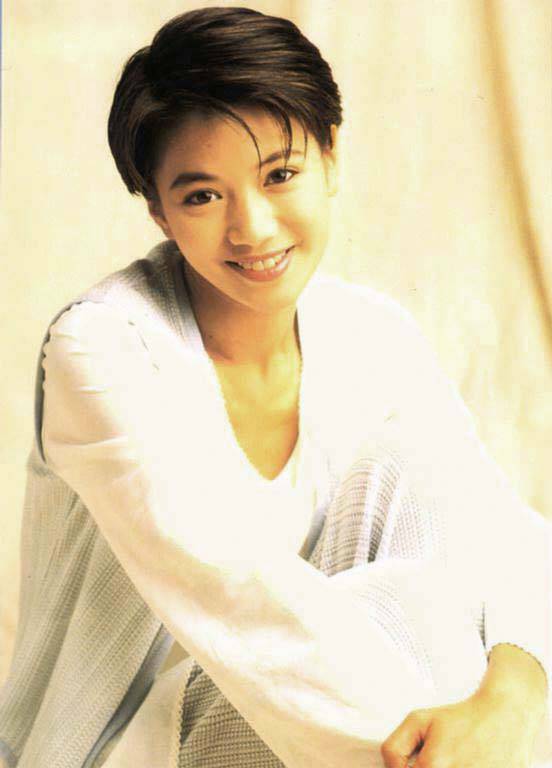 袁詠儀承認年輕時被包養(yǎng) 老公張智霖竟說出了這些話