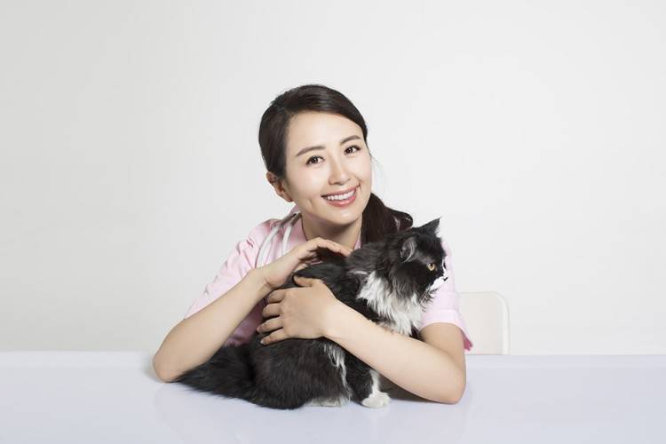 楊童舒臀部遭男粉絲強摸照片 楊童舒?zhèn)€人資料曝光