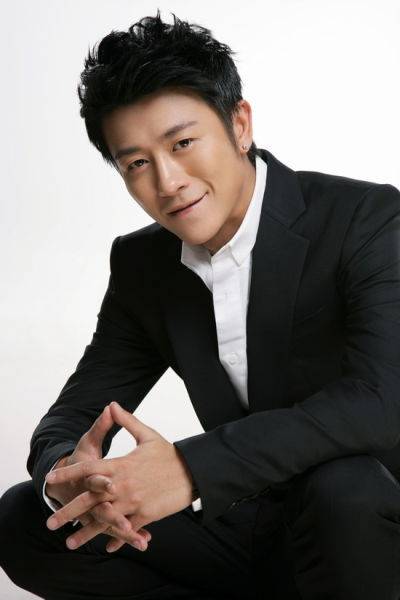 林申示愛嬌妻遭妻嫌 林申老婆楊雨辰漂亮美艷不輸當(dāng)紅女星