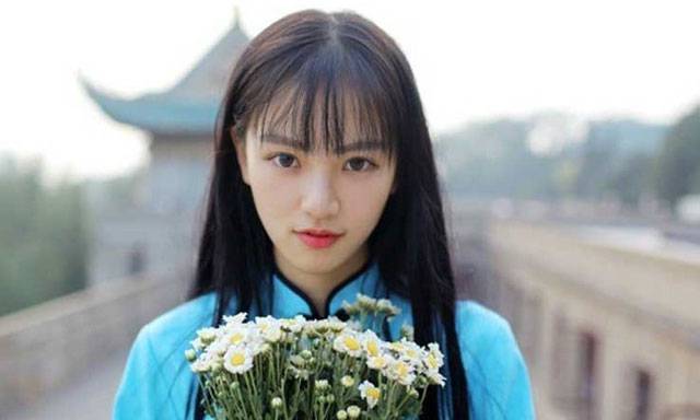  武大女神 黃燦燦傾情演繹尹夏沫 網(wǎng)曝黃燦燦身份造假疑整容