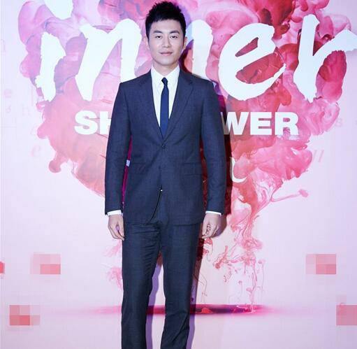 趙小亮扮演者朱亞文個(gè)人資料 曝朱亞文沈佳妮結(jié)婚照