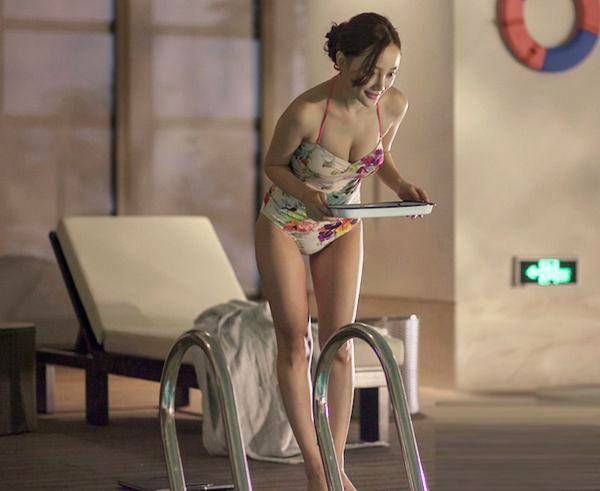 李小璐個(gè)人資料身高多少 二次發(fā)育豐胸秘籍大公開(kāi)