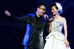 尹相杰結(jié)婚了嗎 稱 一首《纖夫的愛》毀了我的青春