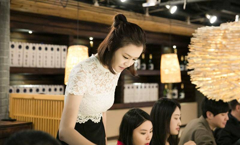 李艾老公張徐寧個人資料 盤點(diǎn)李艾主持過的節(jié)目