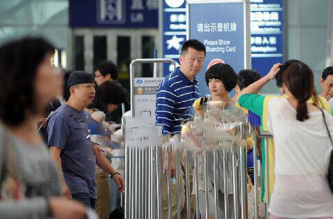 揭楊雪個人資料背景 老公女兒罕見照遭曝光