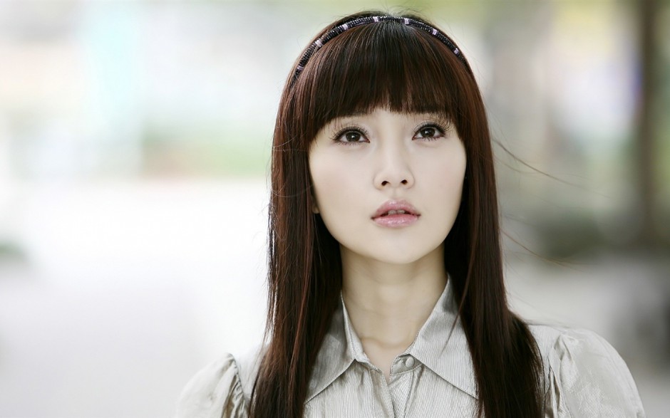 李小璐個(gè)人資料身高多少 二次發(fā)育豐胸秘籍大公開(kāi)