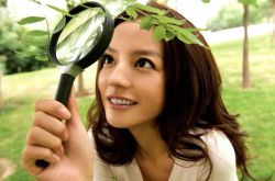 趙薇黃有龍婚紗照曝光 揭黃有龍個人資料家庭背景