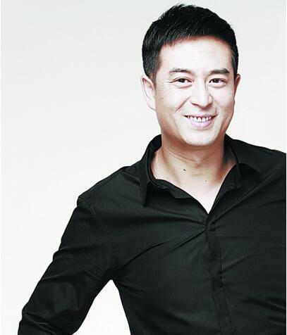 張嘉譯的老婆是誰 張嘉譯個(gè)人資料背景大揭秘