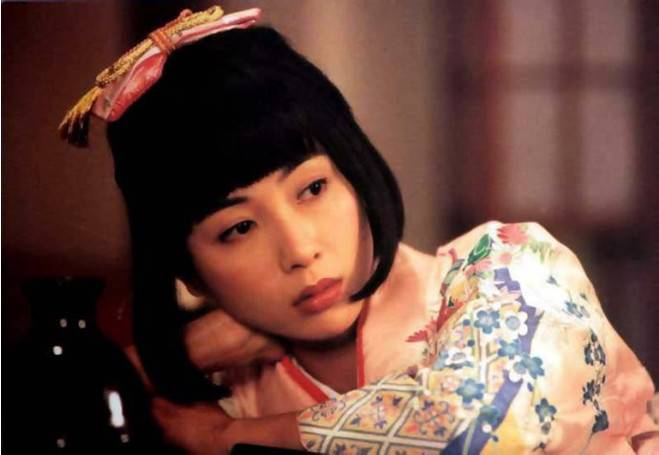 袁潔瑩老公是誰(shuí) 袁潔瑩遭同性戀人拋棄