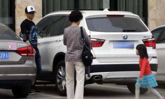 袁泉老公夏雨個(gè)人資料 袁泉夏雨女兒夏哈哈正面照曝光