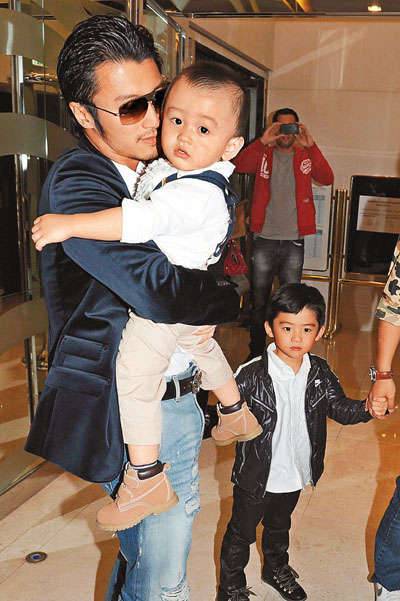 謝霆鋒兒子被鑒定非親生 曝謝霆鋒遭小兒子拒見