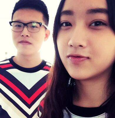 楊華夢經(jīng)歷與章澤天驚人相似 號稱二代奶茶妹妹