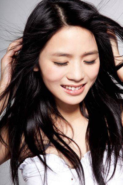 快女黃英個人資料 黃英曝老公求婚時自己剛睡醒懵懂的答應(yīng)