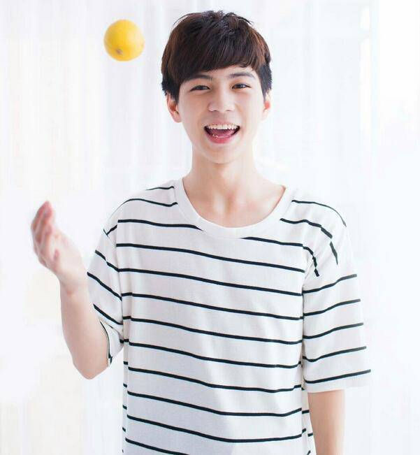 變形記最帥主人公楊桐照片 叛逆少年變學霸的成功逆襲