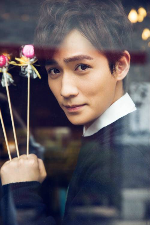 揭秘朱一龍與袁姍姍什么關(guān)系 盤點(diǎn)朱一龍演過的電視劇