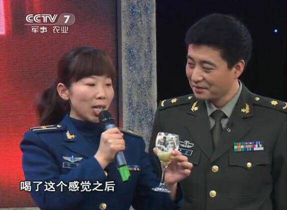 相聲演員周煒老婆高明婷個(gè)人資料及結(jié)婚照曝光