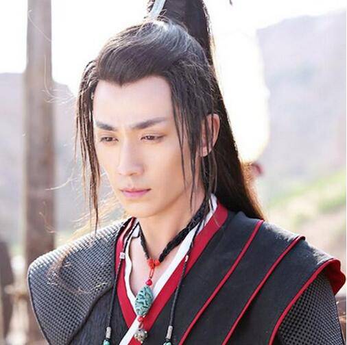 朱一龍女友是誰 揭朱一龍個人資料家庭背景