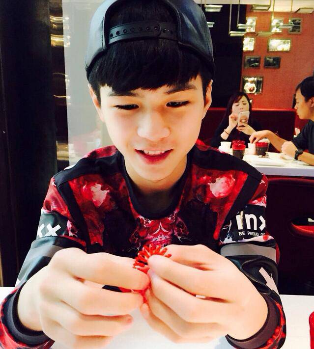 變形記最帥主人公楊桐照片 叛逆少年變學霸的成功逆襲