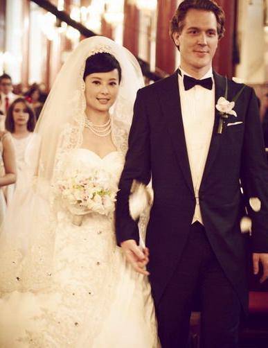 袁立兒子遭老公林博文微博曝光 袁立老公林博文個(gè)人資料