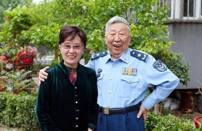 閻肅夫人李文輝個(gè)人資料曝光 揭閻肅去世細(xì)節(jié)