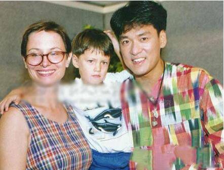 周華健妻子康梓蘭個(gè)人資料 19歲混血女兒近照曝光