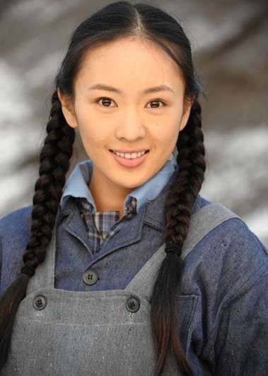  小子怡 童謠個人資料 童謠被打事件真相大揭秘