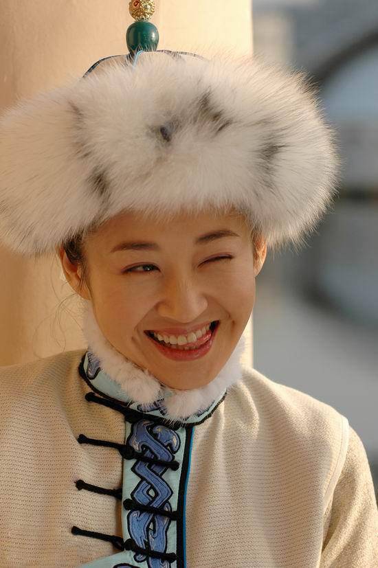 梨渦女神許晴結(jié)婚了嗎 許晴微博曬床照遭網(wǎng)友調(diào)侃沒穿上衣