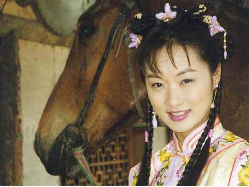 鄭家榆老公是誰(shuí) 早年性感寫(xiě)真曝光竟與蘇有朋拍過(guò)三級(jí)片