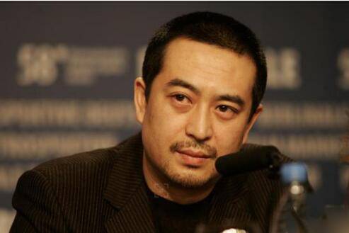 張嘉譯的老婆是誰 張嘉譯個(gè)人資料背景大揭秘