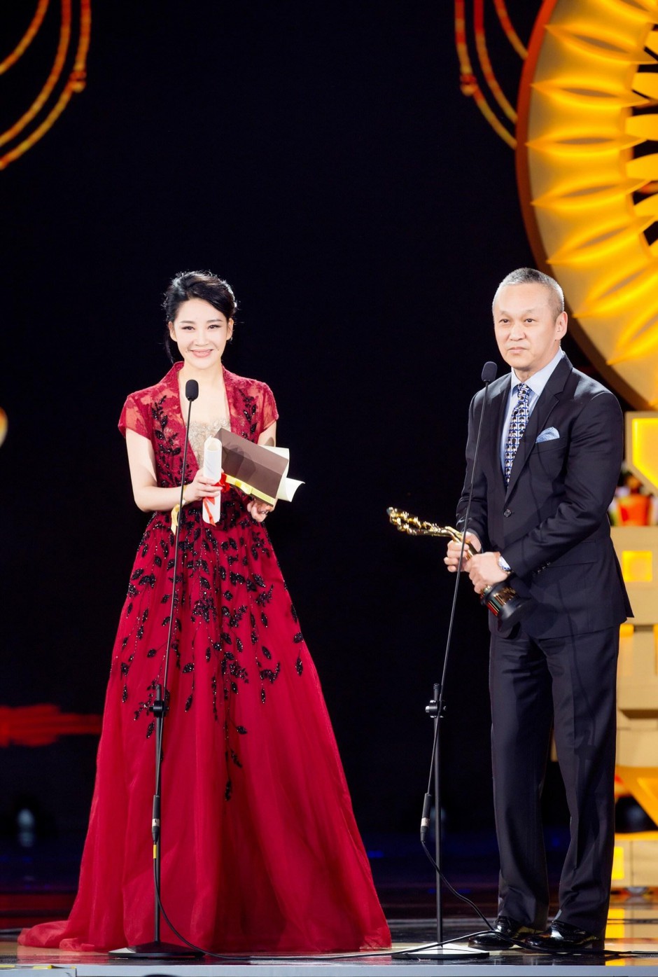 揭秘演員許晴真實年齡 許晴顯赫家世養(yǎng)成公主病