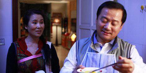 謝廣坤的扮演者唐鑒軍個人資料 唐鑒軍老婆王小華照片