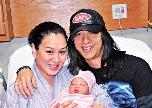 性感女神鐘麗緹個人資料曝光 揭鐘麗緹嚴(yán)錚離婚原因