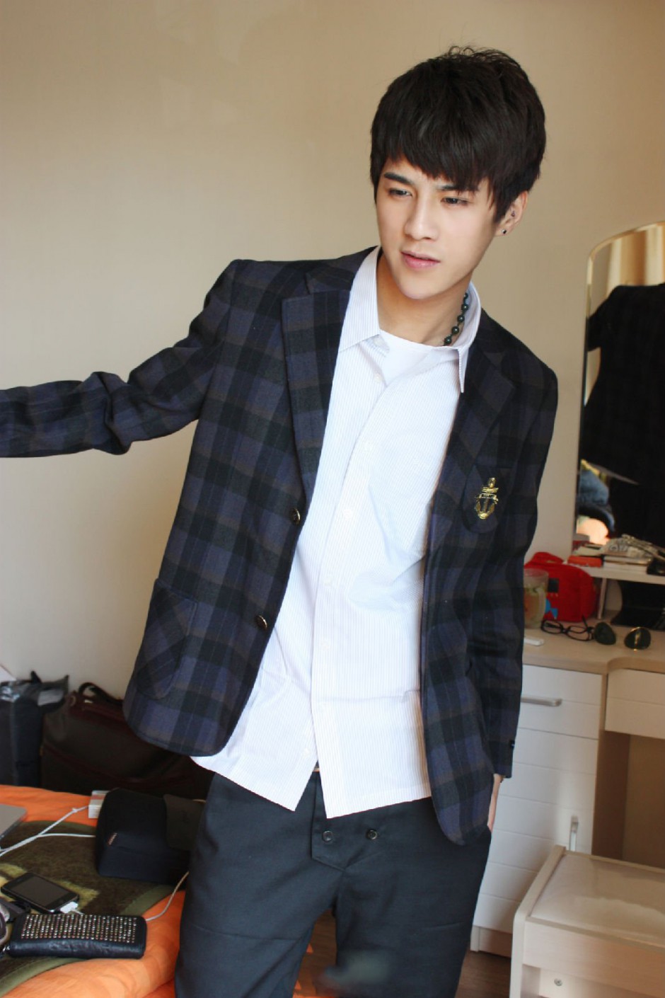 姜潮個人資料九連拍哭照 自曝同性性取向是真的嗎