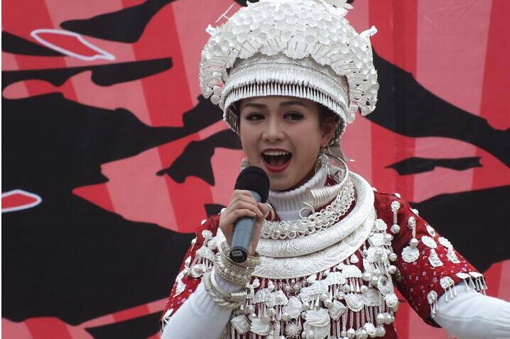 貴州大學(xué)?；钜环絺€人資料 楊一方微博大量私房照曝光