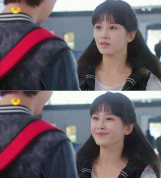 她也是中戲?；?卻怎么也紅不起來