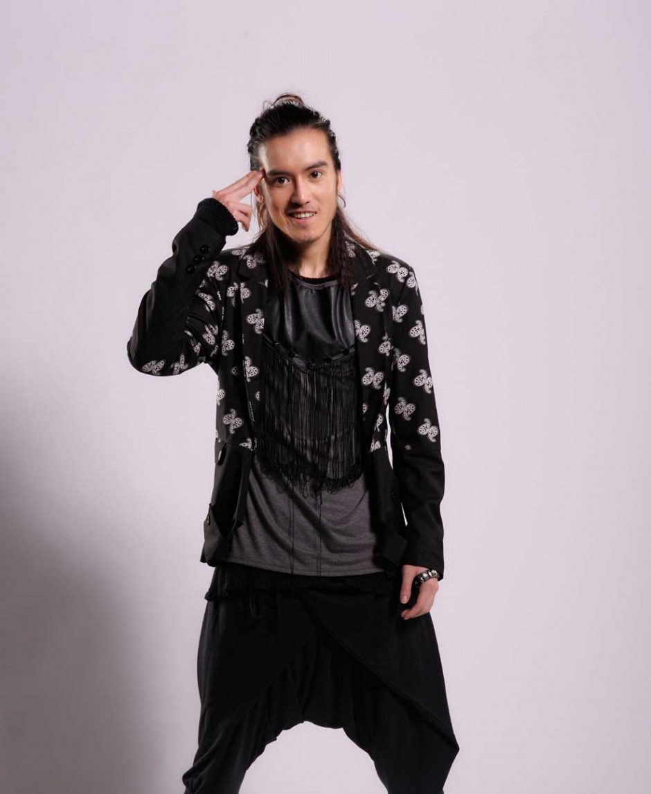 快男張?zhí)煲绑w育場(chǎng)捅傷他人 網(wǎng)友紛紛為其擔(dān)憂星途