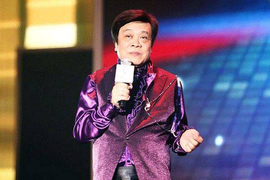 央視名嘴趙忠祥簡(jiǎn)歷 趙忠祥在美女兩腿之間性丑聞曝光