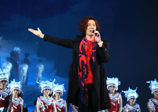 楊培安個(gè)人資料曝光 楊培安曝向42歲老婆求婚10次遭拒