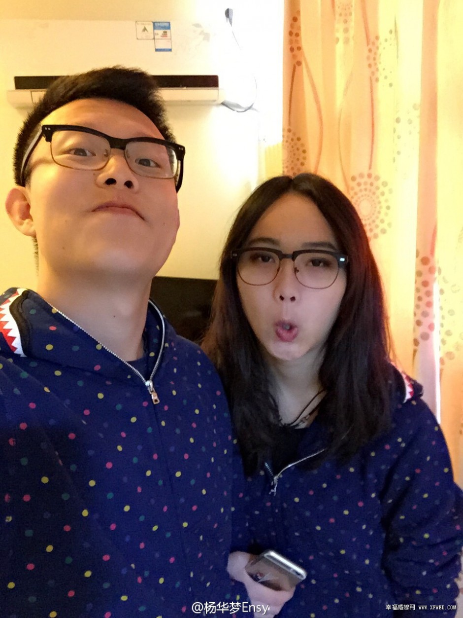 楊華夢經(jīng)歷與章澤天驚人相似 號稱二代奶茶妹妹