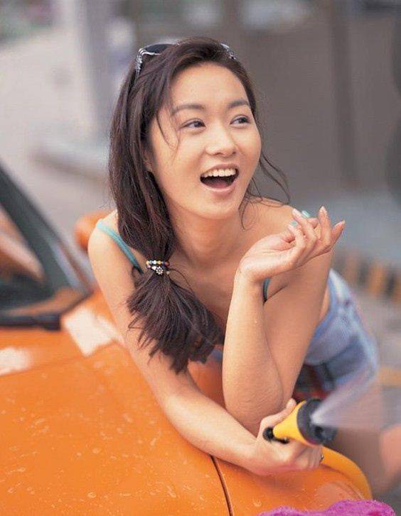 鄭家榆露點寫真照曝光 鄭家榆罵孫耀威下流