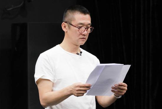 黃志忠現(xiàn)任老婆柯藍(lán)照片合集 揭黃志忠個(gè)人資料