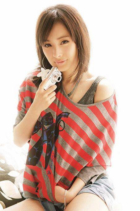 楊冪被潛規(guī)則全圖遭曝光 第一次被 潛 很難過(guò)