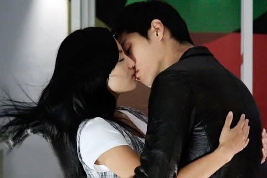 揭杜淳張嘉倪分手原因 杜淳張嘉倪昔日吻戲圖片