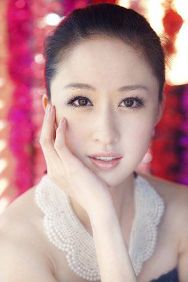 張雯老公是誰 揭秘張雯個人資料