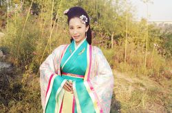 殷旭微博曬與章子男合影慶周年日 殷旭個(gè)人資料